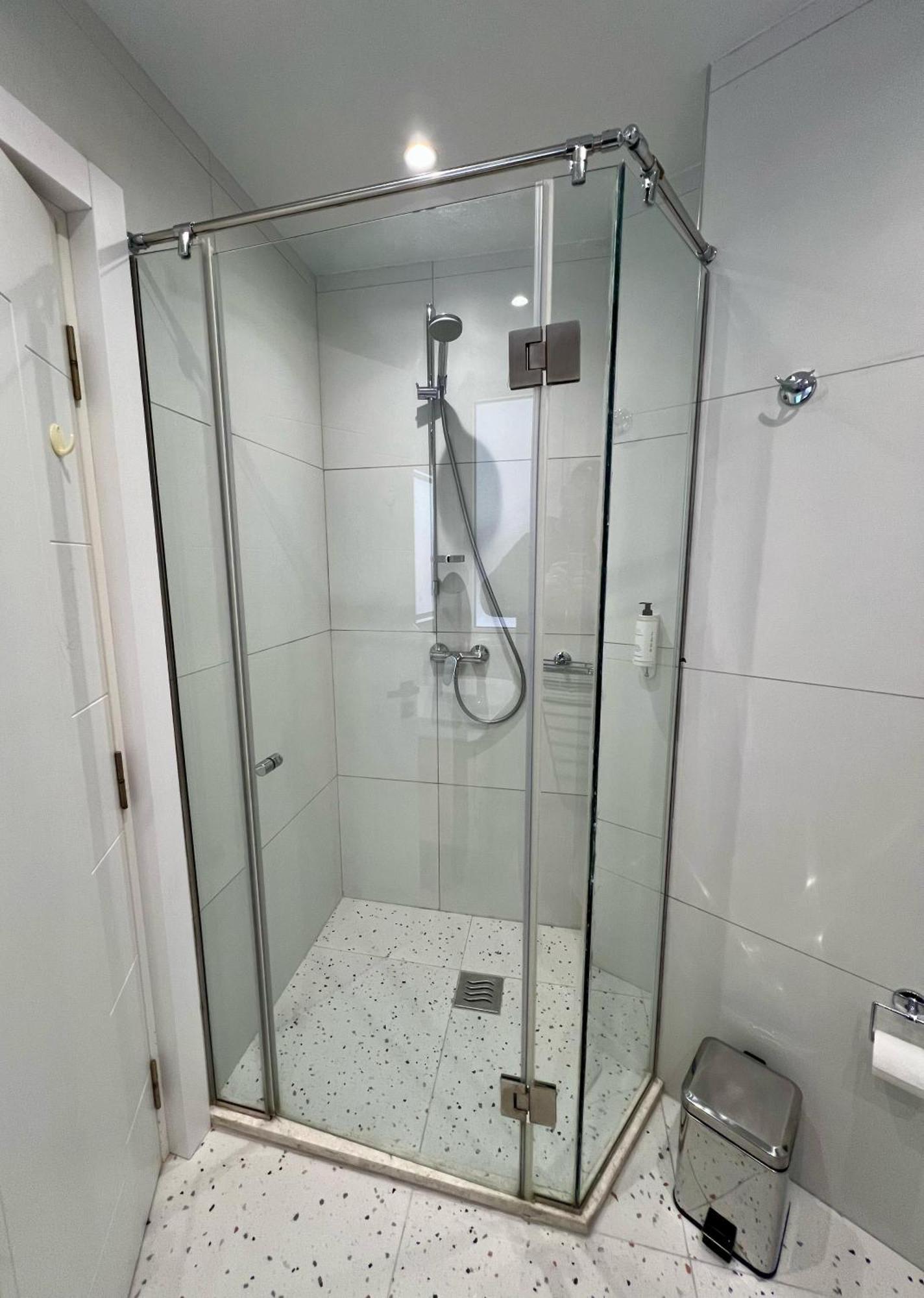 Апартаменты Metropolitan Charm: Cozy 1Br In 7Min To Skanderbeg Тирана Экстерьер фото