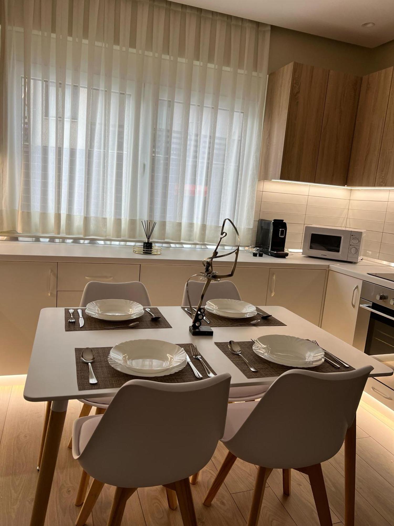 Апартаменты Metropolitan Charm: Cozy 1Br In 7Min To Skanderbeg Тирана Экстерьер фото
